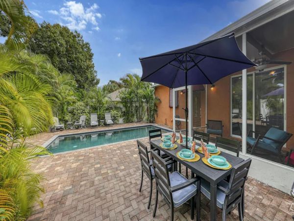 Sarasota 6-Bedroom Duplex with 2 Private Pools