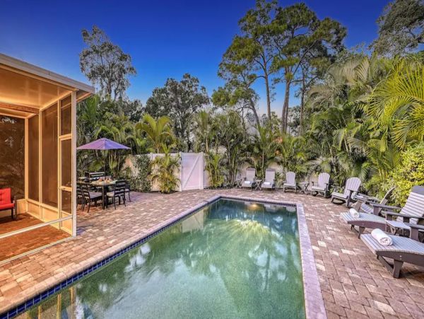 Sarasota 6-Bedroom Duplex with 2 Private Pools