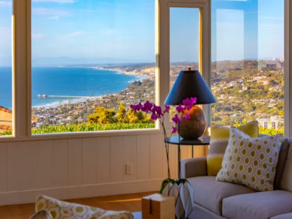 Modern La Jolla Home with Private Pool and Hot Tub