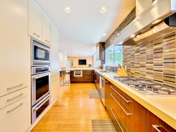 Modern La Jolla Home with Private Pool and Hot Tub