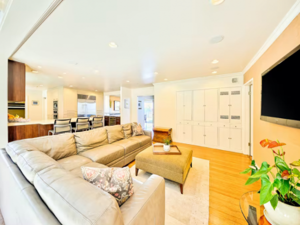 Modern La Jolla Home with Private Pool and Hot Tub