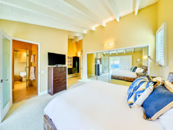 Modern La Jolla Home with Private Pool and Hot Tub