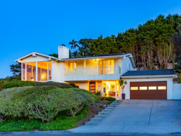 Modern La Jolla Home with Private Pool and Hot Tub
