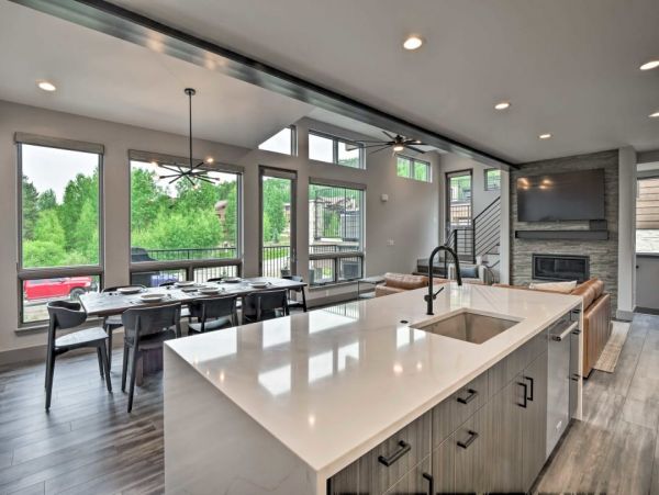 Keystone Vacation Home Mountain Views Four Bedrooms