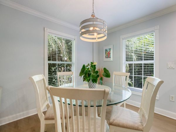 Holmes Beach Pool Vacation Home with 3 Bedrooms