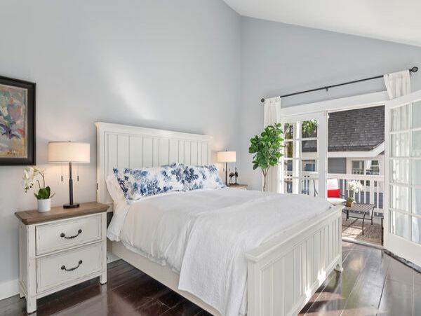 Santa Barbara Charming 3 Bedroom Vacation Home Sleeps Six