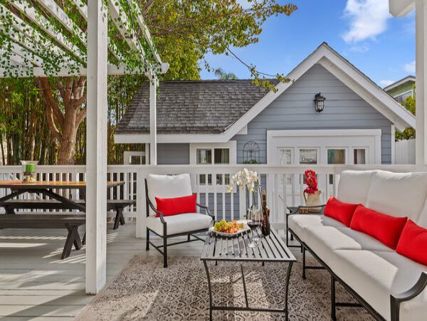 Santa Barbara Charming 3 Bedroom Vacation Home Sleeps Six