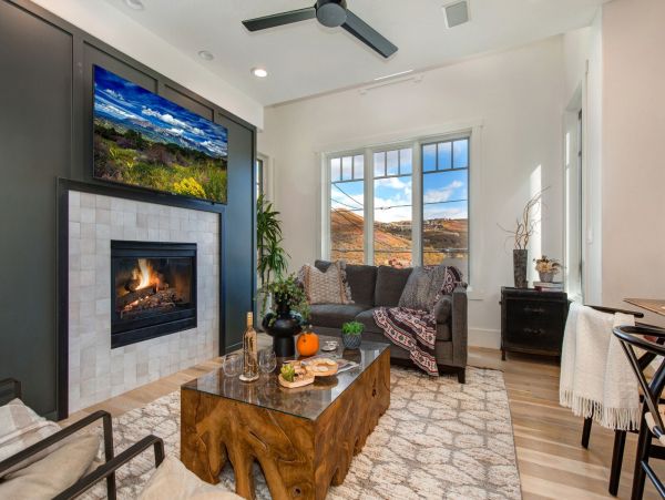 Luxury Park City Vacation Home - Ski In Ski Out Sleeps 12