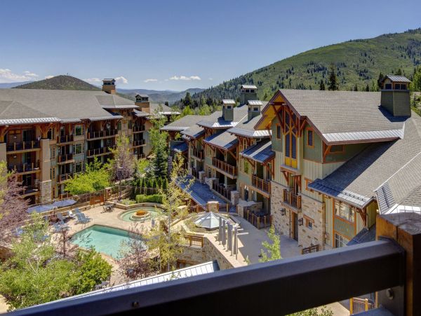 Park City Vacation Condo Four Bedrooms With Mountain Views