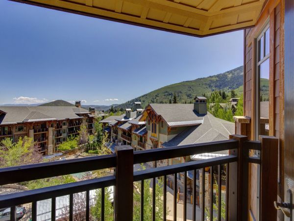 Park City Vacation Condo Four Bedrooms With Mountain Views