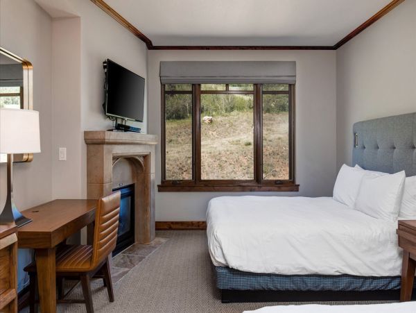 Park City Vacation Condo Four Bedrooms With Mountain Views