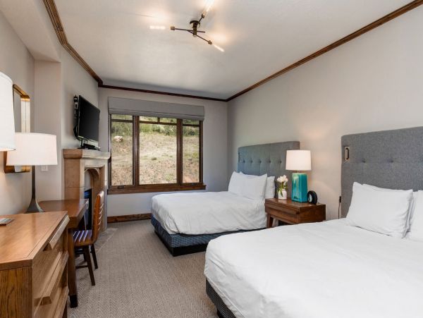 Park City Vacation Condo Four Bedrooms With Mountain Views