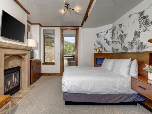 Park City Vacation Condo Four Bedrooms With Mountain Views