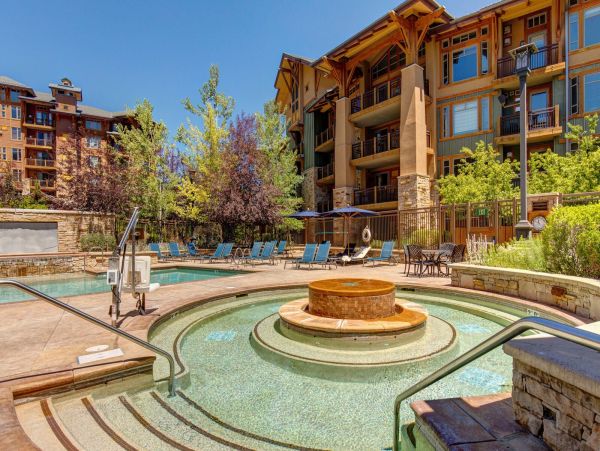 Park City Vacation Condo Four Bedrooms With Mountain Views