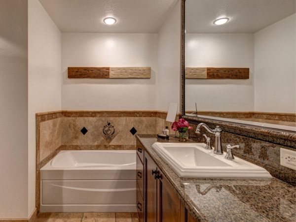 Park City Vacation Condo Four Bedrooms With Mountain Views