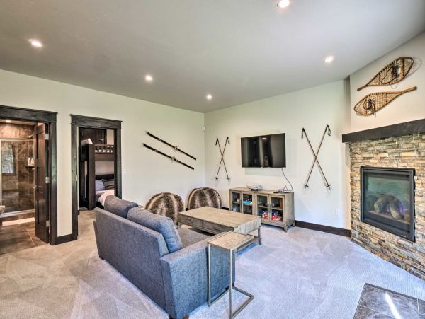 4 Bedroom Breckenridge Vacation Home Mountain View Sleeps 12