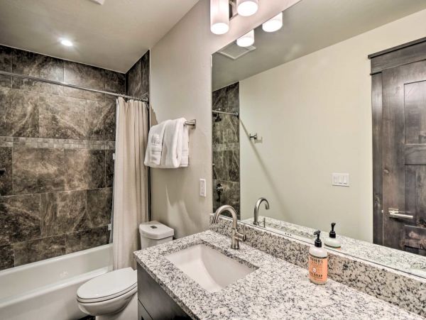 4 Bedroom Breckenridge Vacation Home Mountain View Sleeps 12