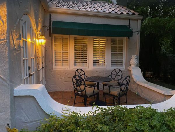 Sarasota Vacation Luxury Villa with Pool House and Cottage
