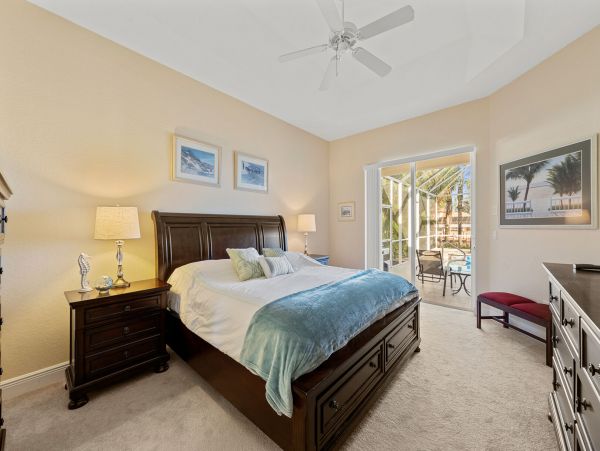 Gulf Access 4 Bedroom Vacation Pool Home in Cape Coral