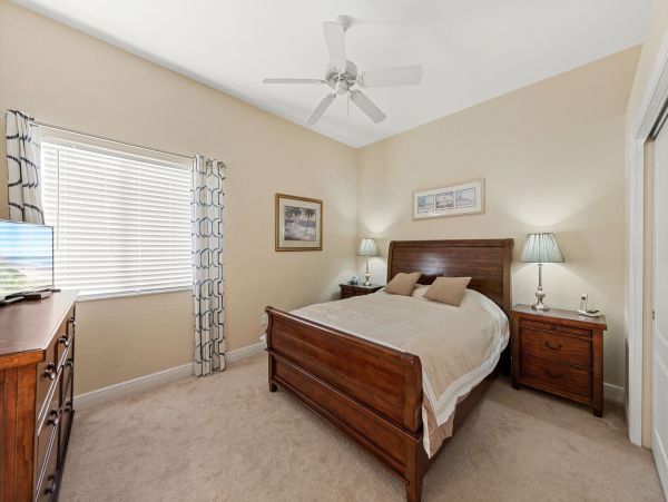 Gulf Access 4 Bedroom Vacation Pool Home in Cape Coral