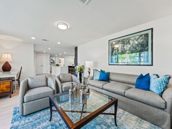 3 Bedroom Vacation Home in Naples with Pool Sleeps 6 Guests