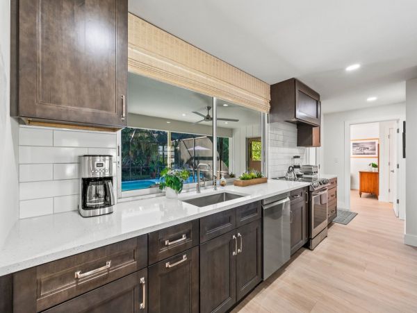 3 Bedroom Vacation Home in Naples with Pool Sleeps 6 Guests