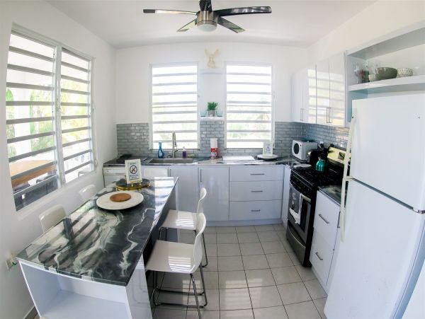 Five Bedroom Vacation Home in Puerto Rico Right on Beach