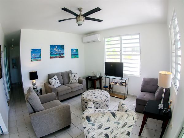 Five Bedroom Vacation Home in Puerto Rico Right on Beach