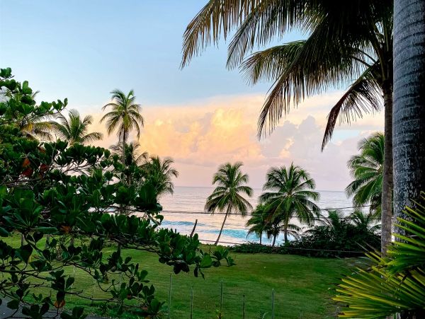 Five Bedroom Vacation Home in Puerto Rico Right on Beach