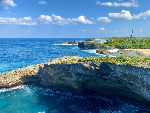 4 Bedroom Beach Vacation Villa in Puerto Rico Walk To Beach