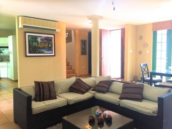 4 Bedroom Beach Vacation Villa in Puerto Rico Walk To Beach