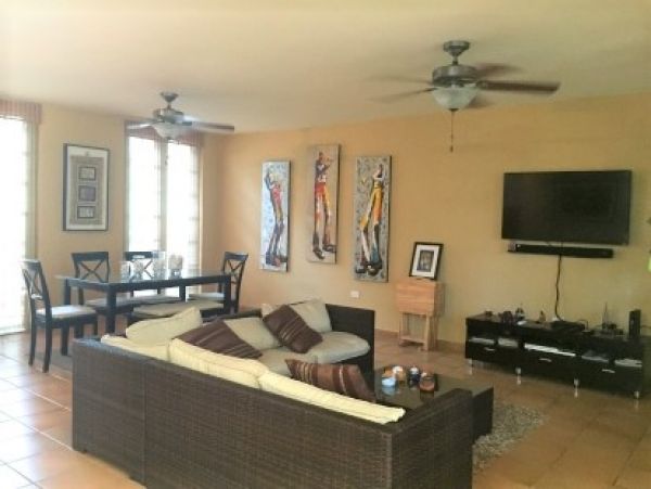 4 Bedroom Beach Vacation Villa in Puerto Rico Walk To Beach