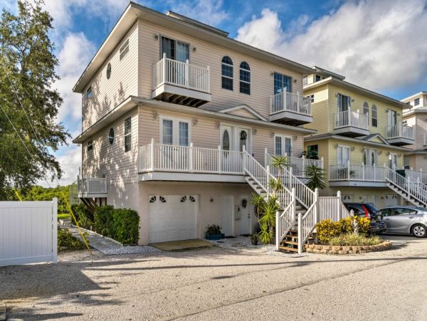 Water Views Bradenton Vacation Condo Two Bedrooms Sleeps Six