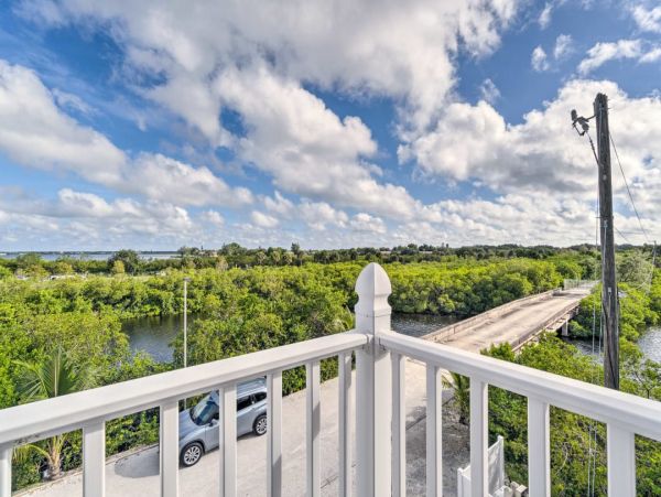 Water Views Bradenton Vacation Condo Two Bedrooms Sleeps Six