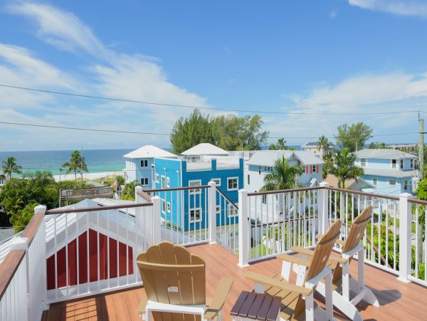 Bradenton Beach Vacation Home Five Bedrooms Walk To Beach