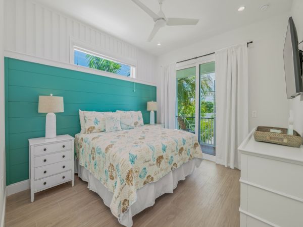Bradenton Beach Vacation Home Five Bedrooms Walk To Beach