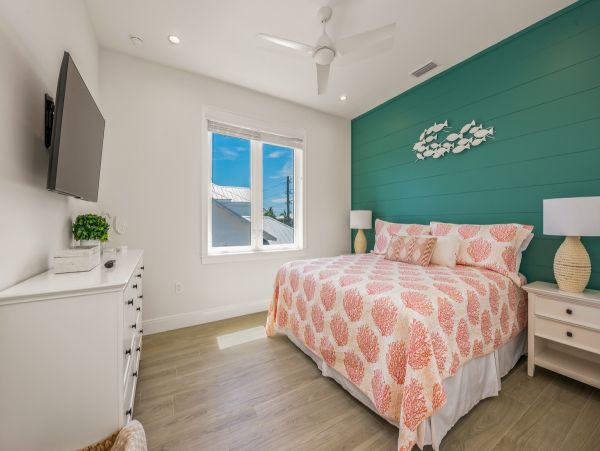 Bradenton Beach Vacation Home Five Bedrooms Walk To Beach
