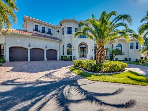 Luxury Cape Coral Vacation Pool Villa with Boat Dock