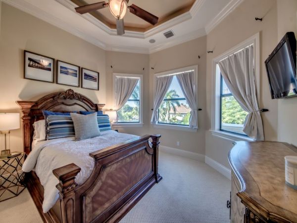 Luxury Cape Coral Vacation Pool Villa with Boat Dock