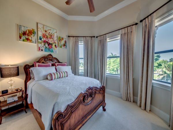 Luxury Cape Coral Vacation Pool Villa with Boat Dock
