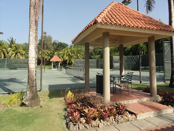 Puerto Rico Vacation Villa Sleeps 8 Guests Walk To Beach