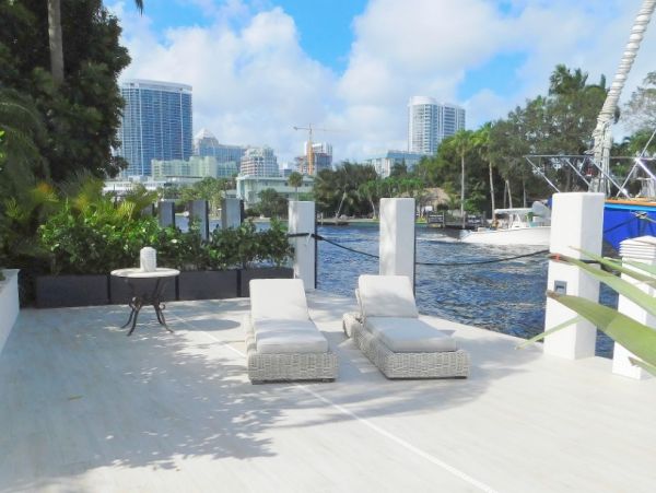 Stunning Vacation Rental in Fort Lauderdale with Dock