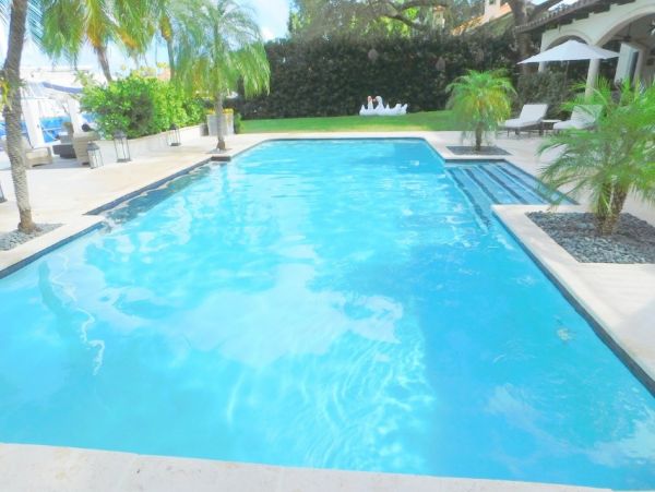 Stunning Vacation Rental in Fort Lauderdale with Dock