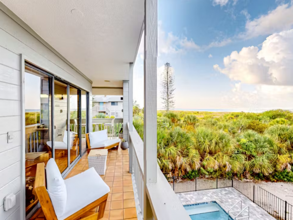 Vacation Rental Condo in Siesta Key with Gulf Views