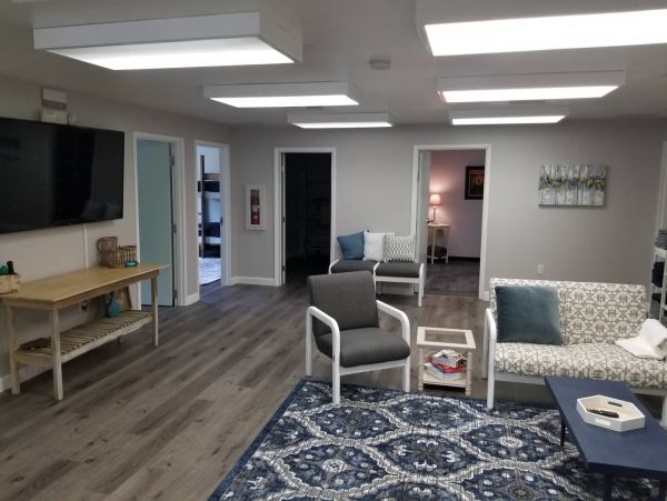 Waterfront 7 Bedroom Vacation Rental 16 Guests