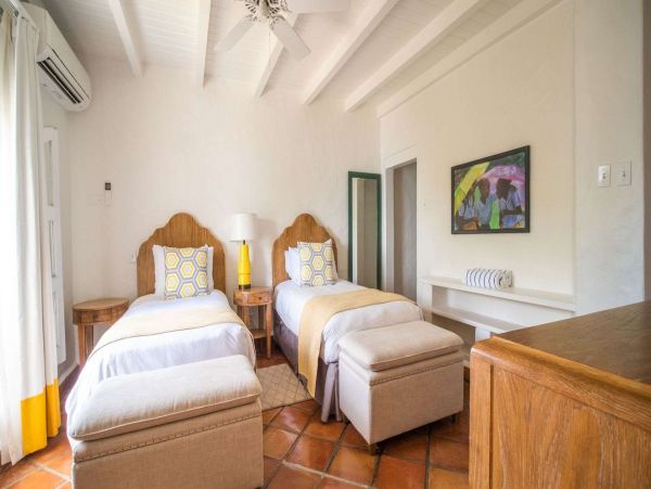 St. Lucia Home 1002867