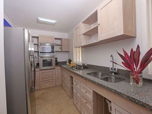 St. Lucia Home 1002877