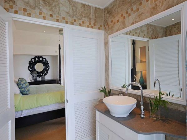 St. Lucia Home 1002877