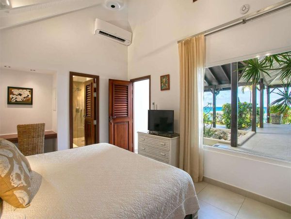 St. Martin Luxury Retreat Beachfront- Caribbean Dream