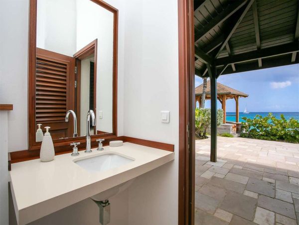 St. Martin Luxury Retreat Beachfront- Caribbean Dream